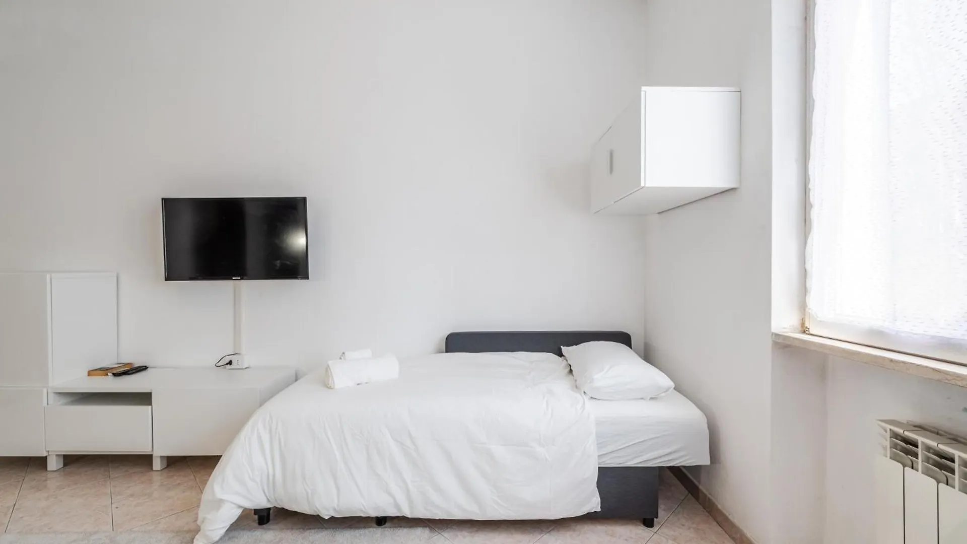 アパート Roma 23, Smartstay ロッツァーノ イタリア