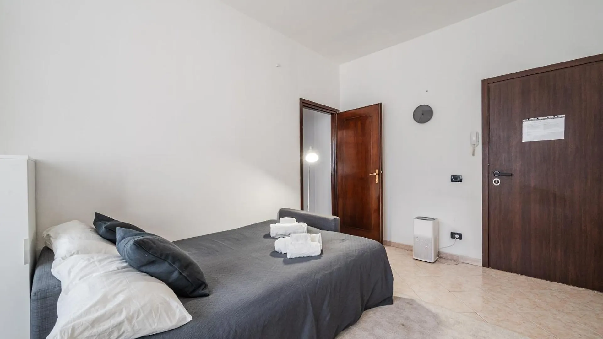 Roma 23, Smartstay ロッツァーノ