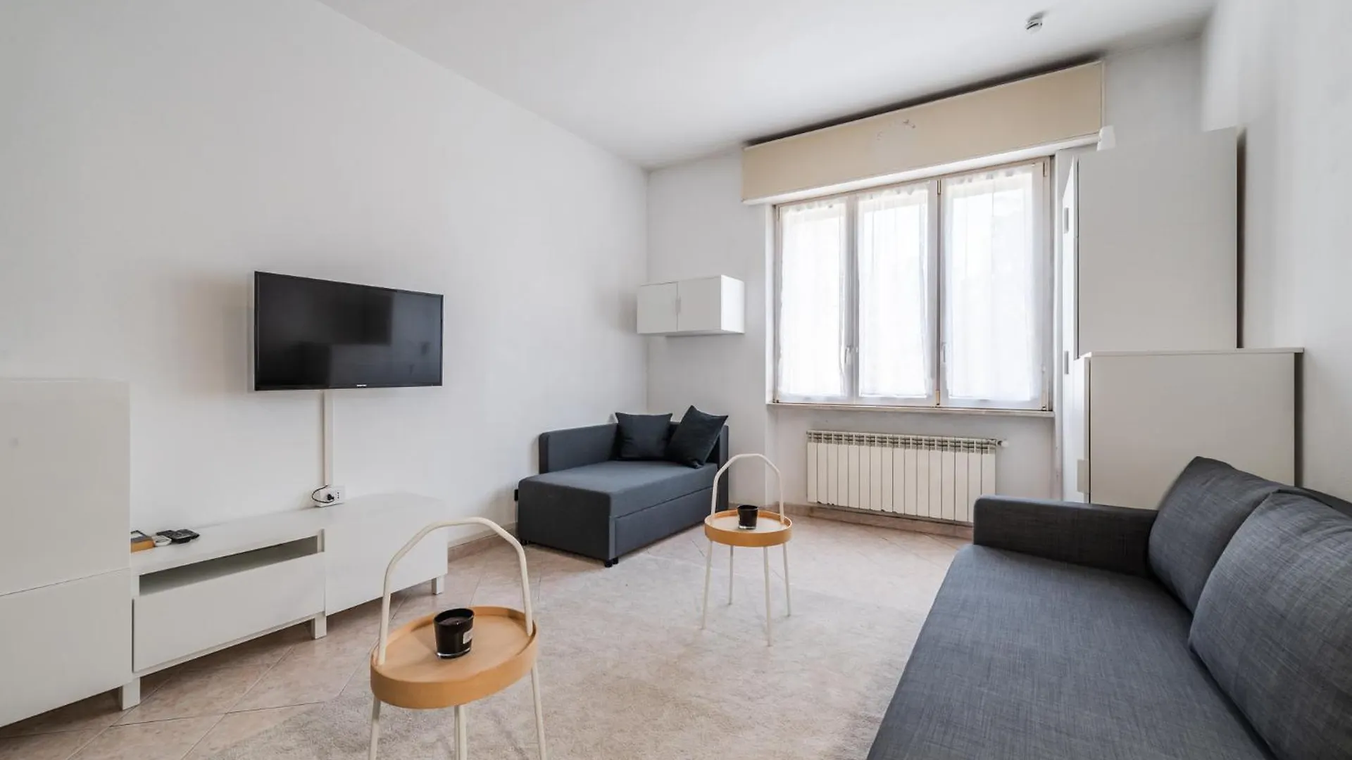 Roma 23, Smartstay ロッツァーノ
