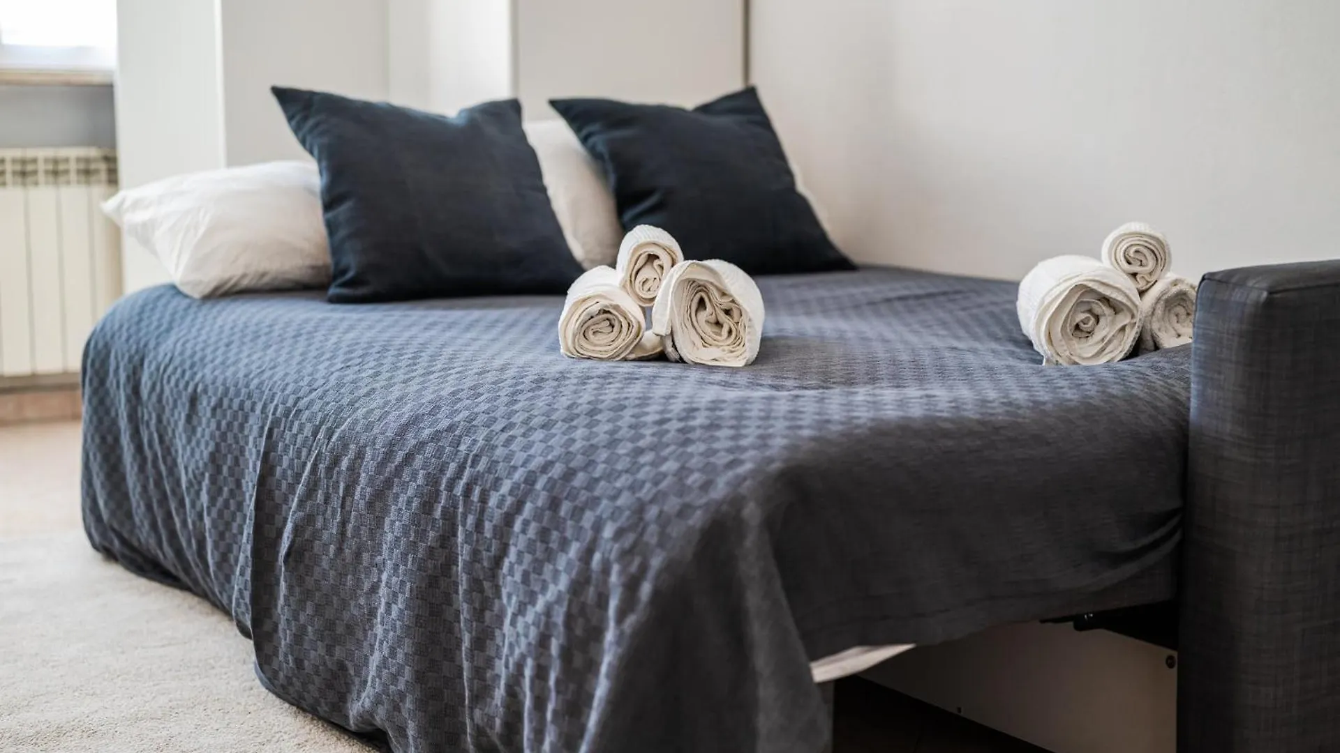 Roma 23, Smartstay ロッツァーノ イタリア